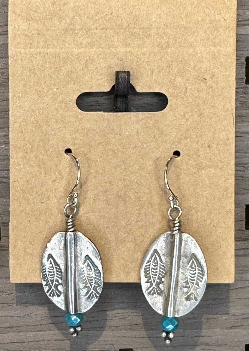 Earring (E11)