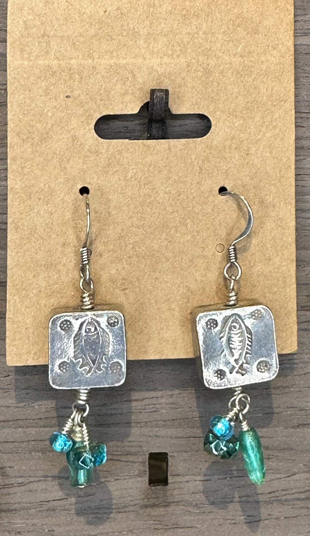 Earring (E7)