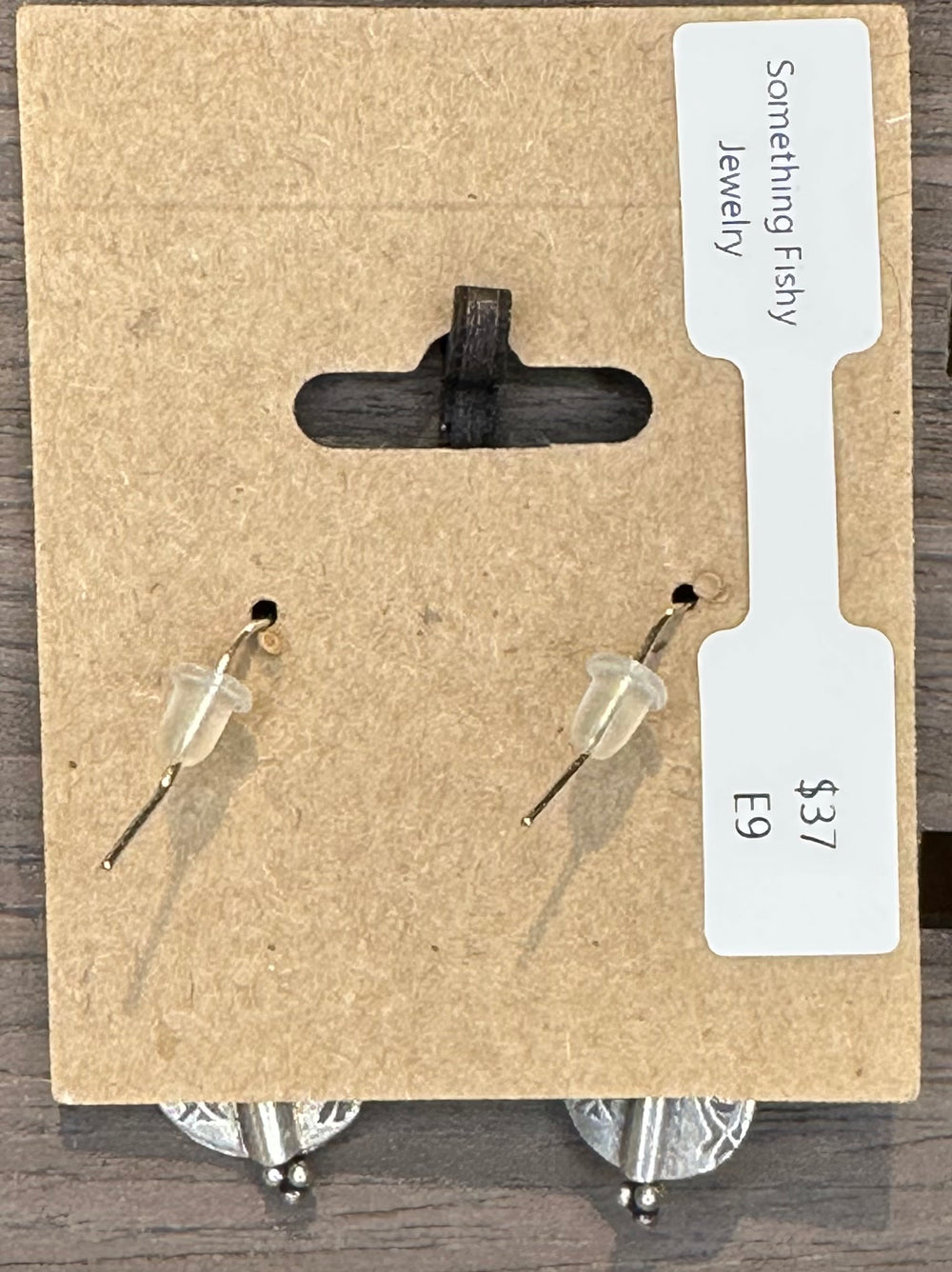 Earring (E9)