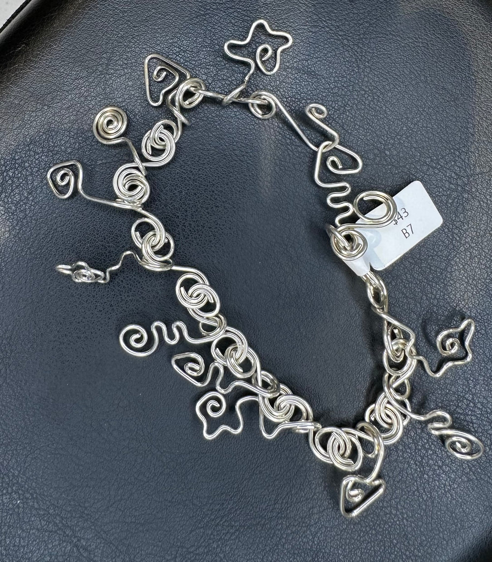 Bracelet (B7)